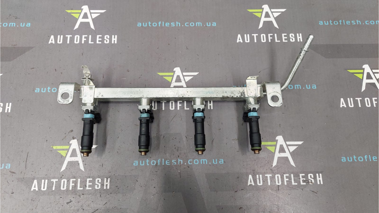 Рампа топливная 96493992, 1.4 16V Chevrolet Kalos/ Aveo шевроле авео бу Рампа топливная 96493992, 1.4 16V Chevrolet Kalos/ Aveo шевроле авео бу